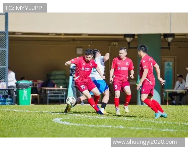 赛后分析:深圳足球队与南京足球队的比赛节奏与战术对比探讨